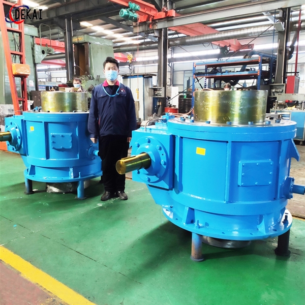 南京钢厂板材轧机压下减速机