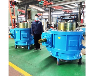 南京钢厂板材轧机压下减速机